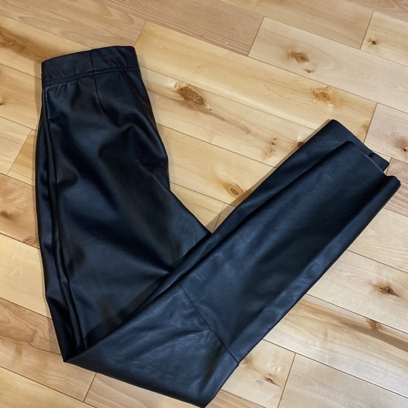 H&M Leather Pants in Black size 4 - Picture 2 of 11